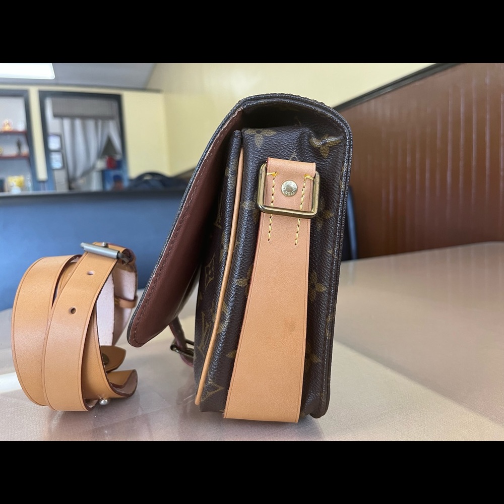 Louis Vuitton Cartouchiere MM Monogram - Picture 6 of 12
